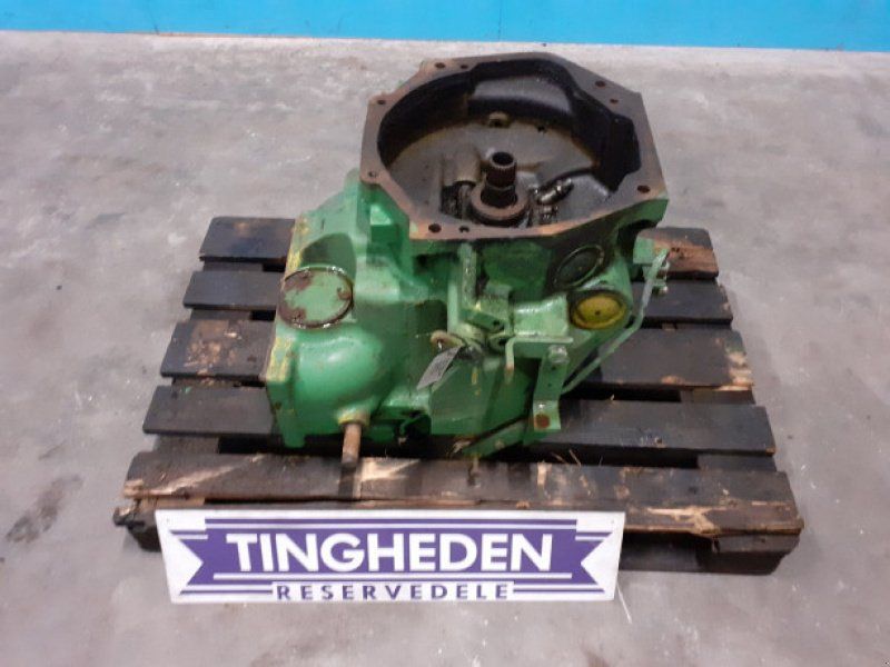 John Deere 2040