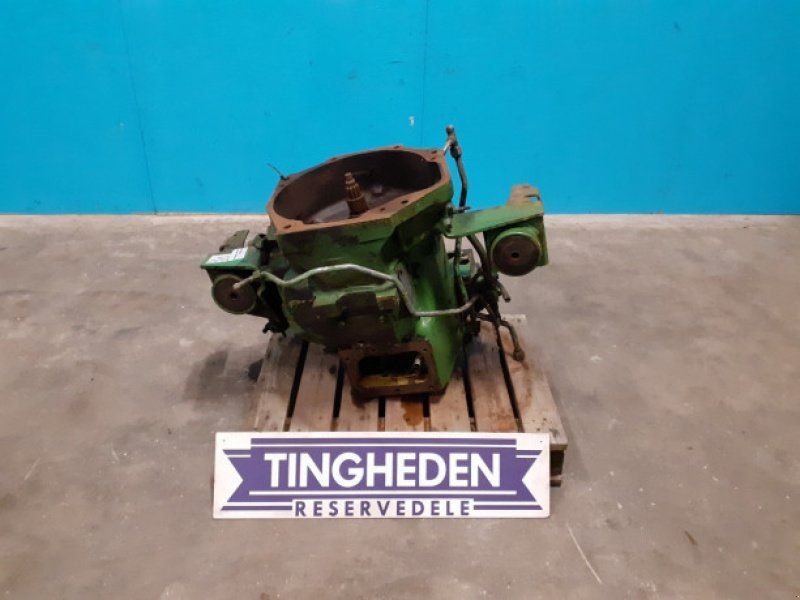 John Deere 2040
