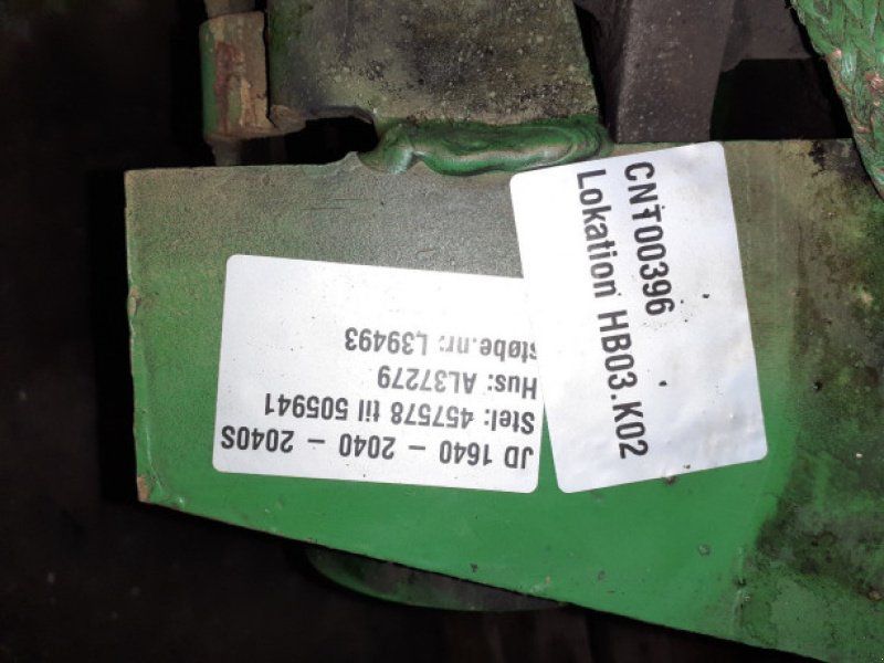 John Deere 2040