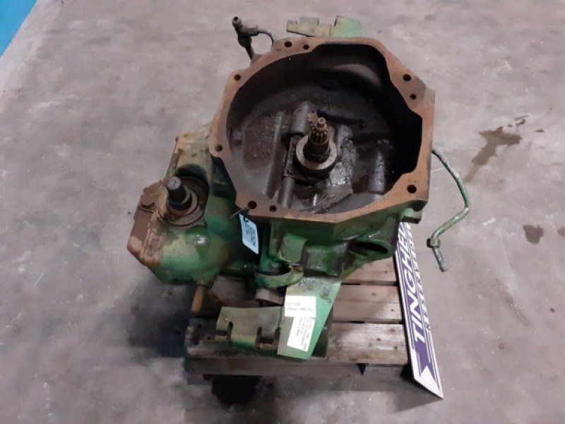 John Deere 2040