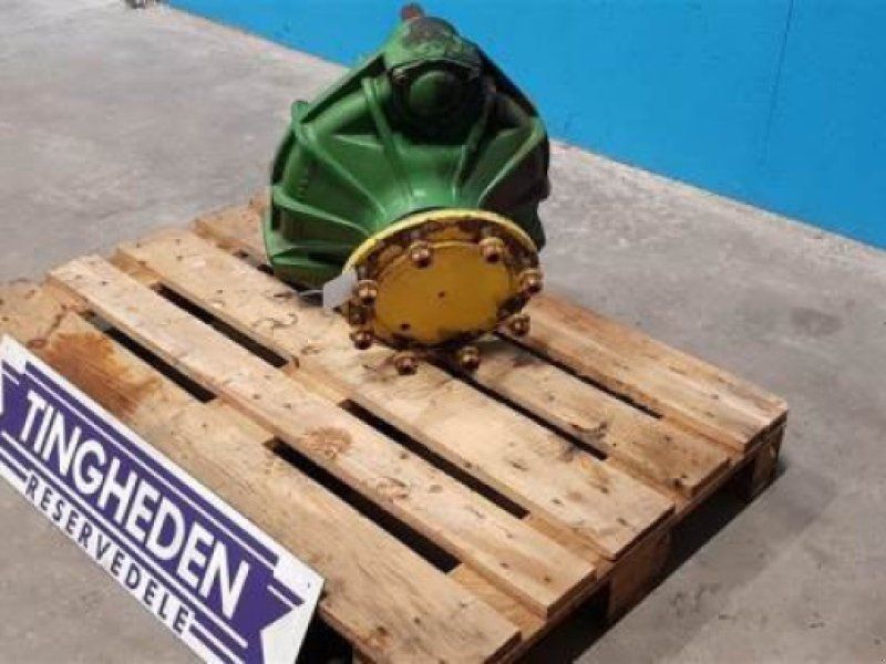 John Deere 1065