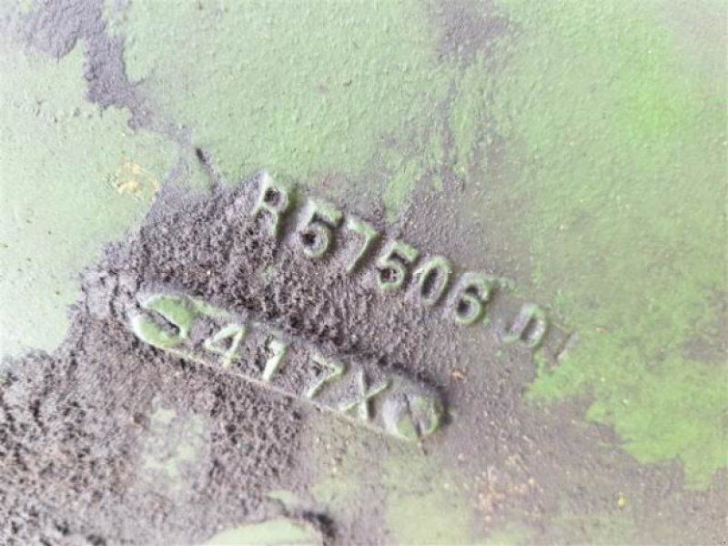 John Deere 8650