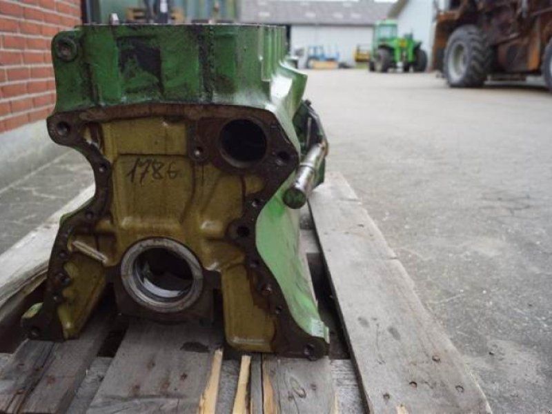 John Deere 6329DZ02