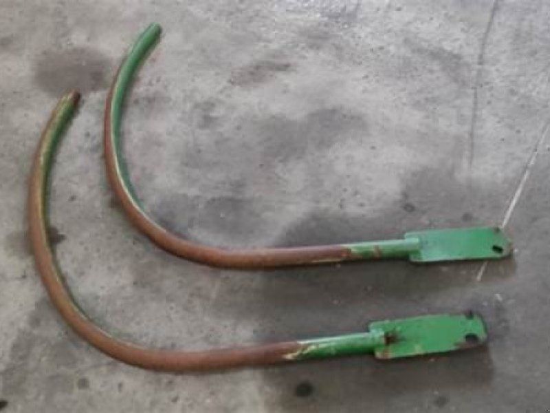 John Deere 1075