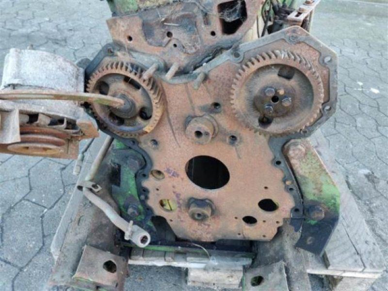 John Deere 6329