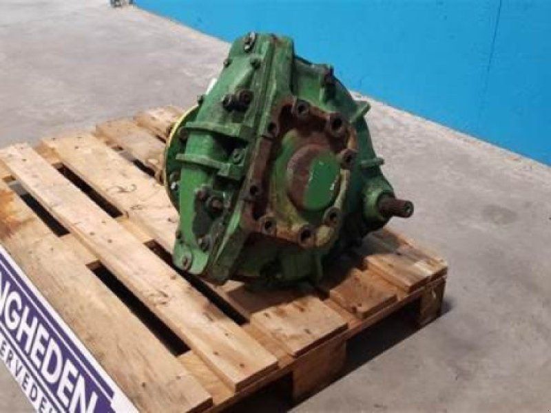 John Deere 1065