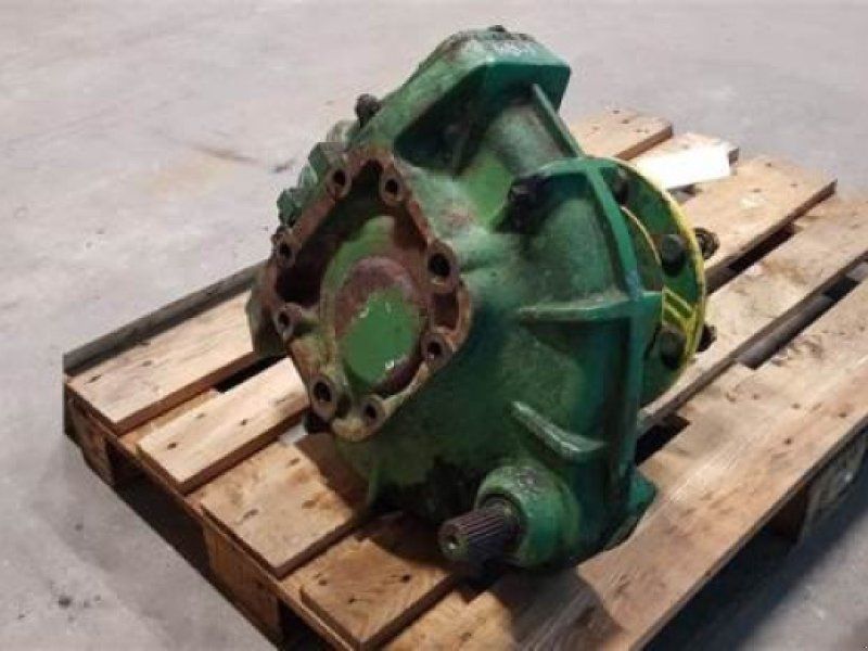 John Deere 1065