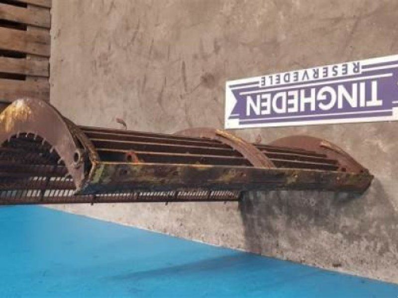 New Holland 1530