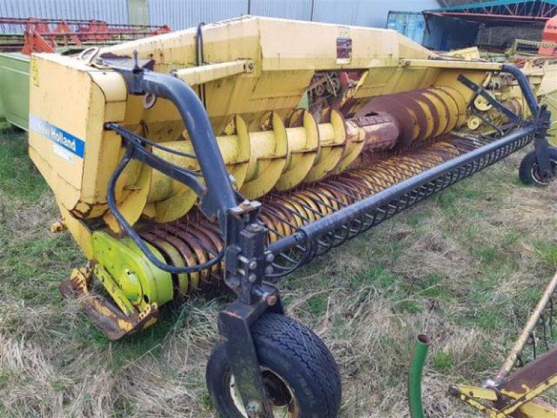 New Holland Pickup