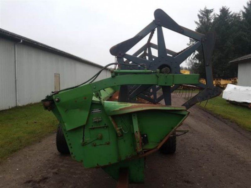 John Deere 14