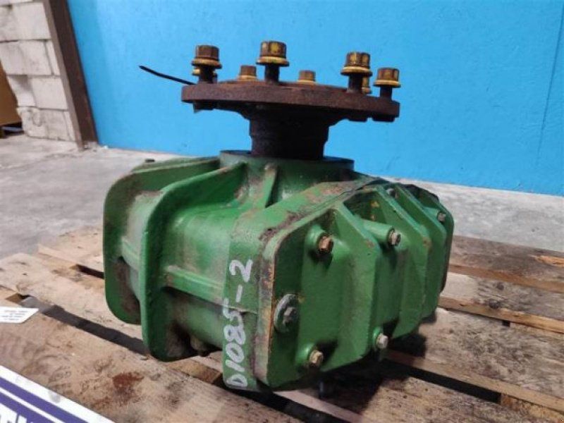 John Deere 1085