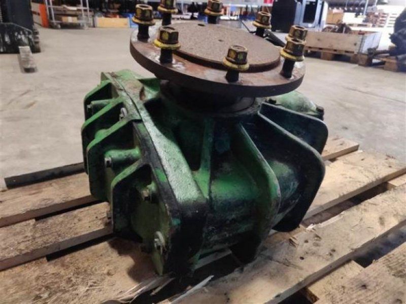 John Deere 1085