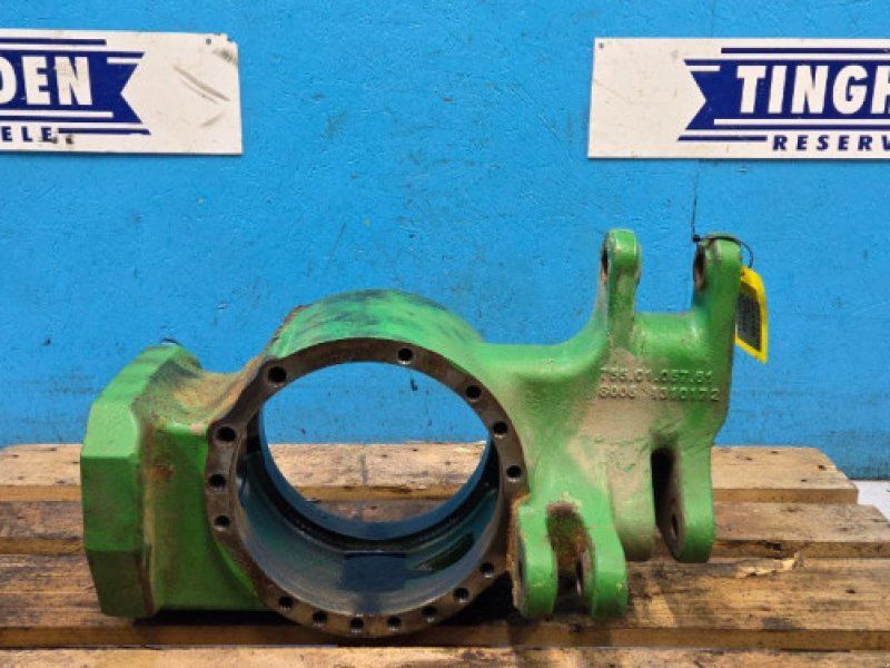 John Deere 6215R