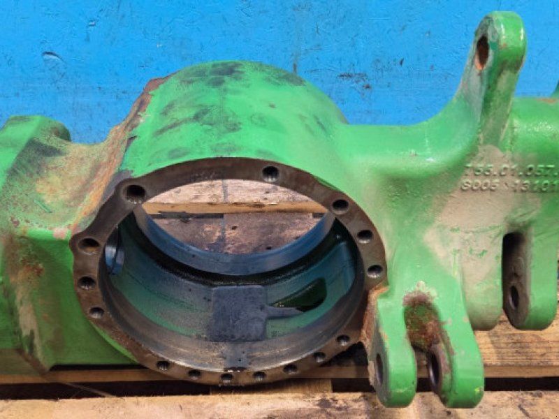 John Deere 6215R
