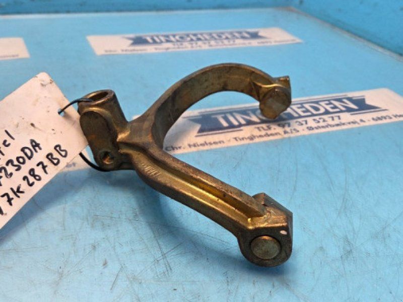 Ford 8210