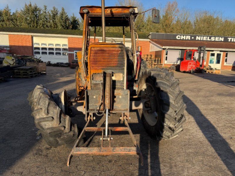 Massey Ferguson 3085