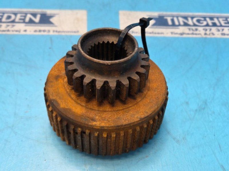 Ford 8210