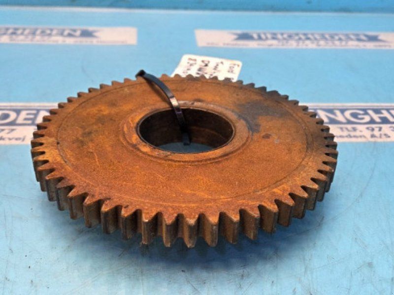 Ford 8210