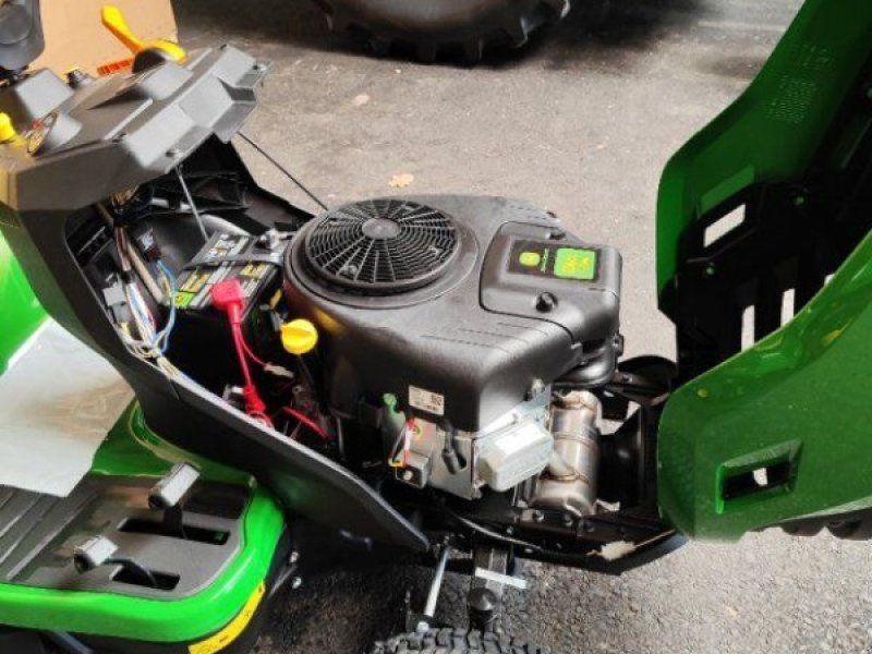 John Deere X147R