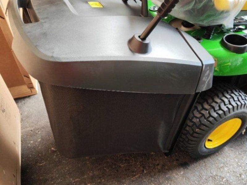 John Deere X147R
