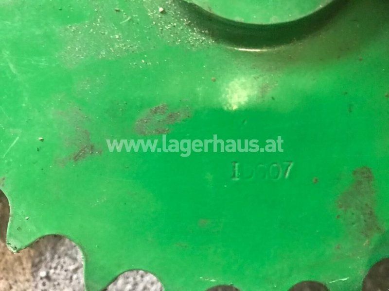 John Deere 854 U. 864
