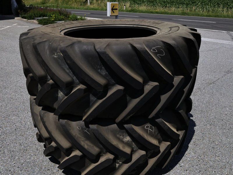 Michelin 650/65 R38