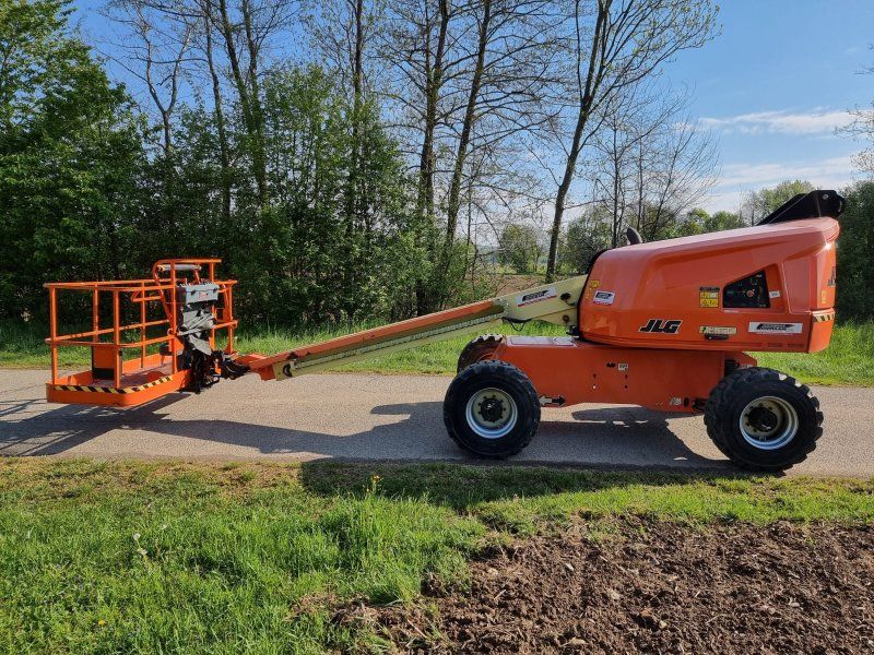JLG 400S