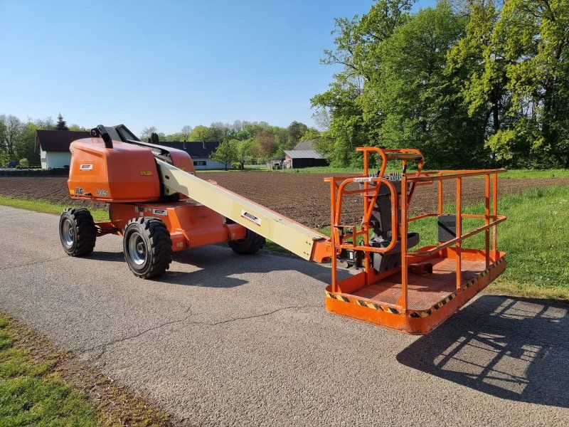 JLG 400S
