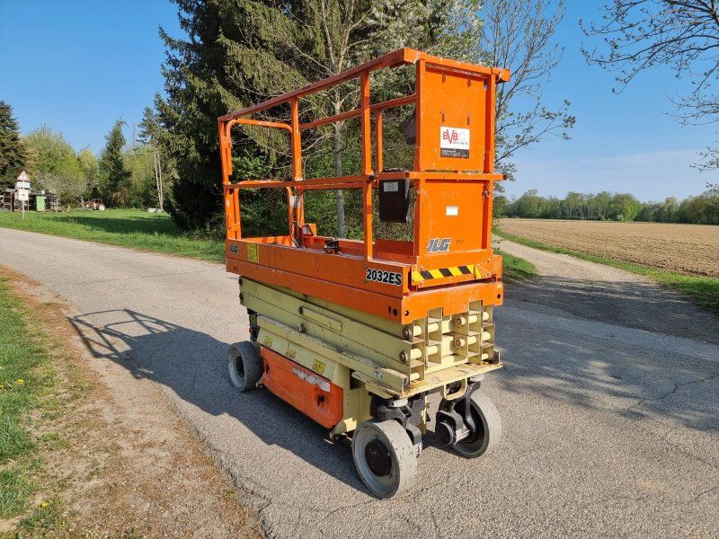 JLG 2032 ES