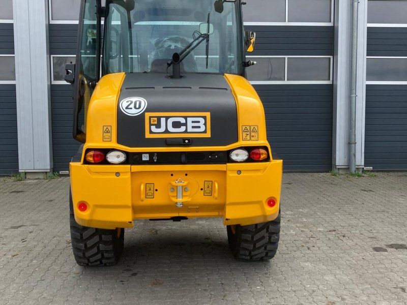 JCB 409