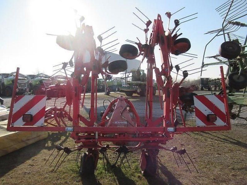 Kuhn GF8702