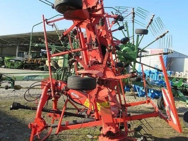 Kuhn GF8702