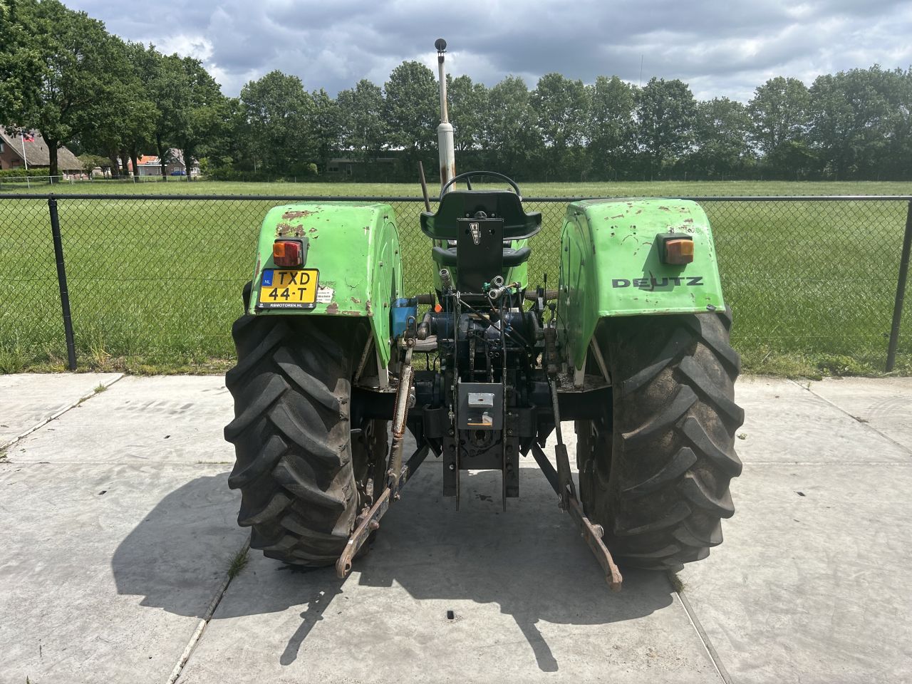 Nette Deutz 6806 met stuurbekrachtiging (MARGE)