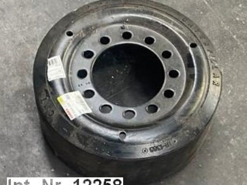 Mehrere Komplettradsätze neu und / Continental, Mitas,