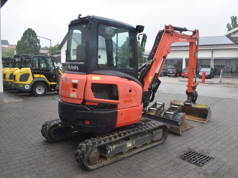 Kubota U36-4 mit Powertilt