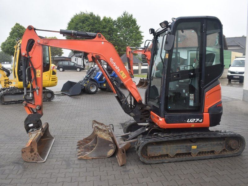 Kubota U27-4 mit Powertilt