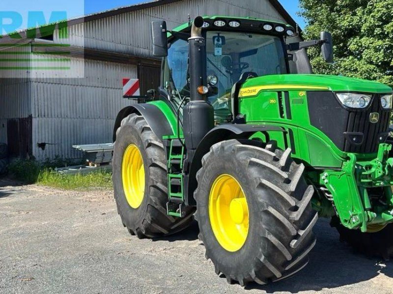 John Deere 6R 250
