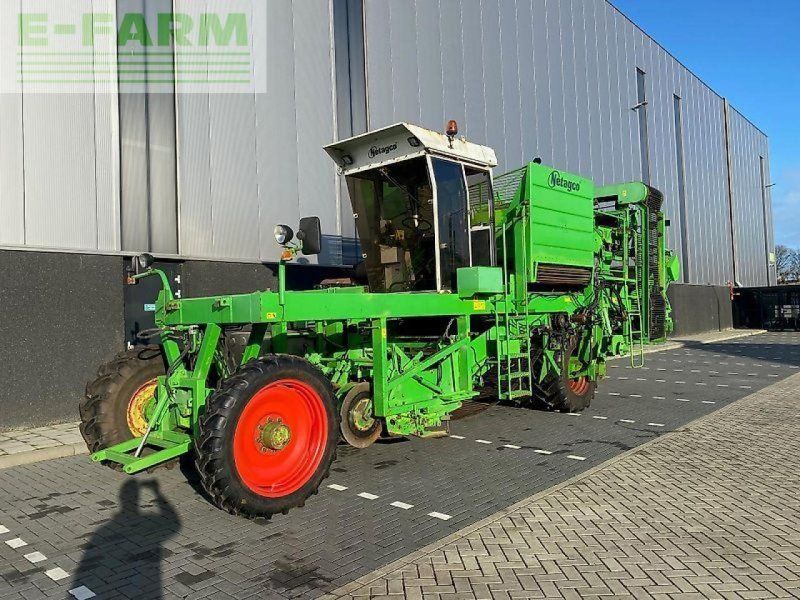 AVR rbl230 zelfrijdende aardappelrooier