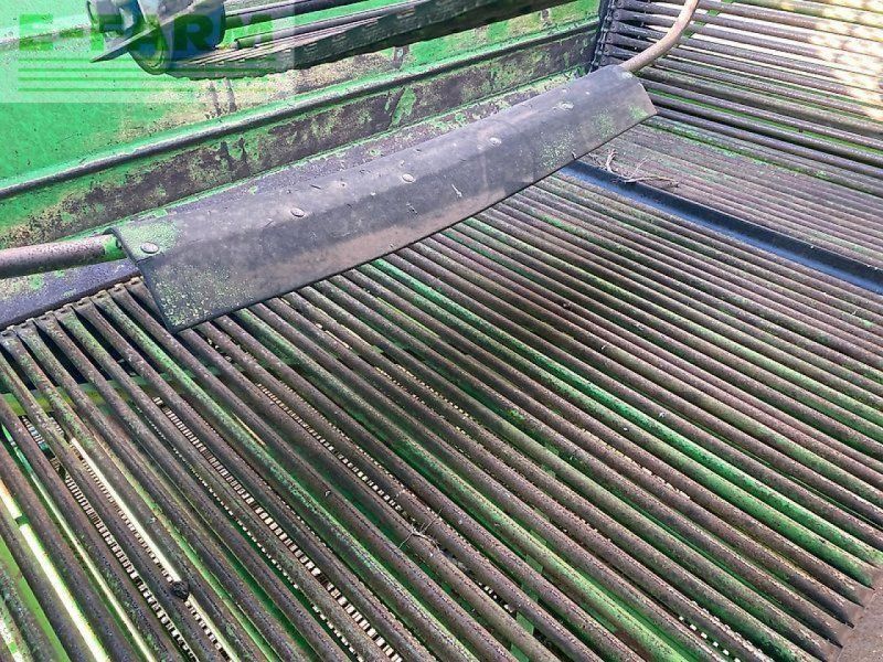 AVR rbl230 zelfrijdende aardappelrooier