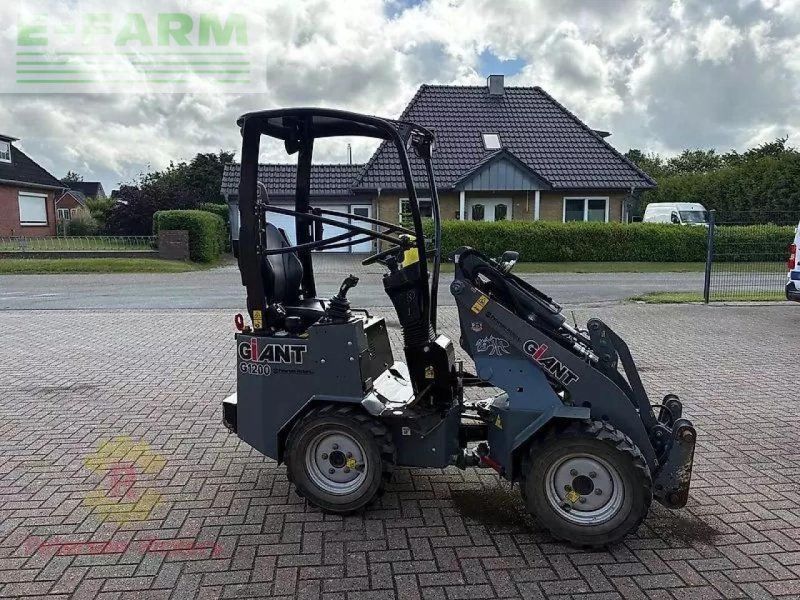 Giant g1200