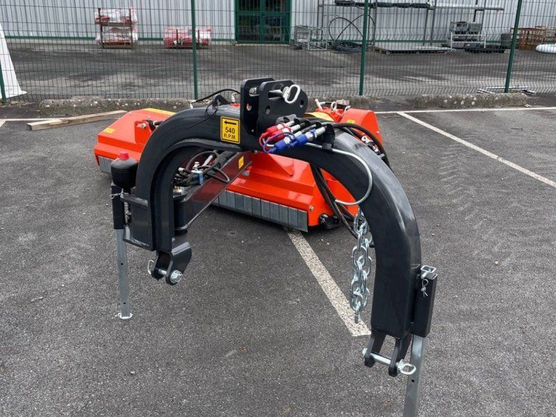 Kubota Broyeur d'accotement SE2200
