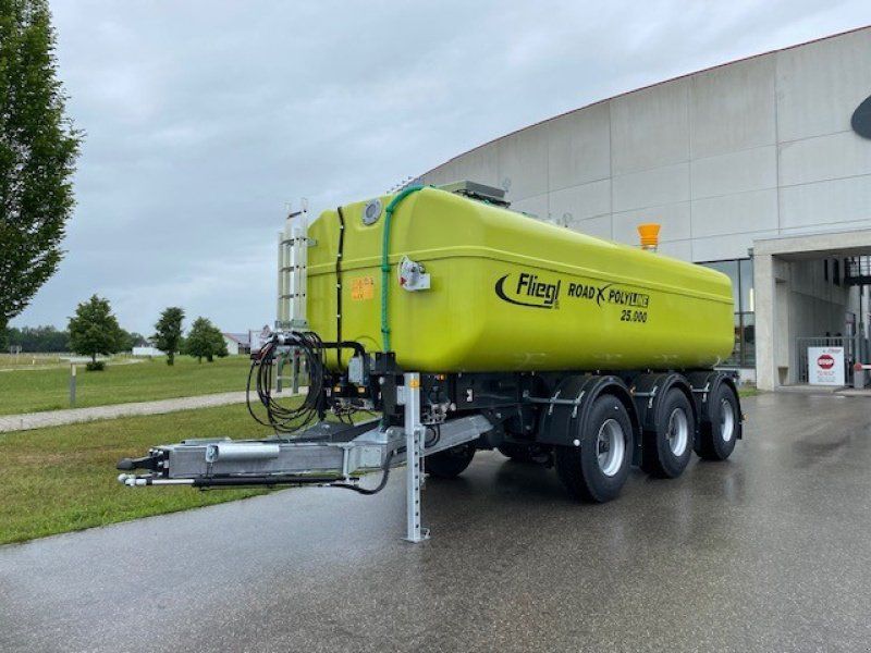 Fliegl FW 25000l Road X Line Tridem