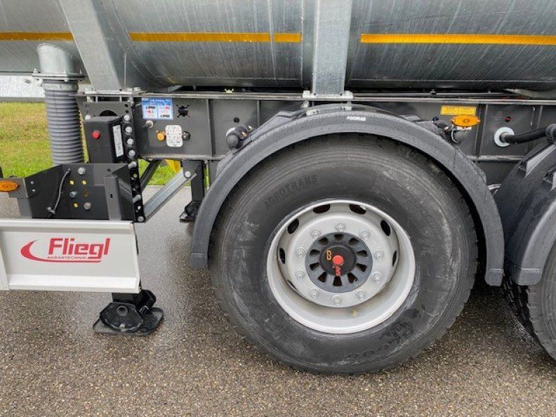 Fliegl Sattel-Transportfass 27500l Truck Line