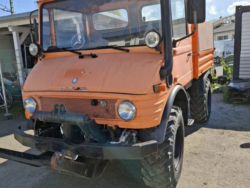 Mercedes-Benz 407