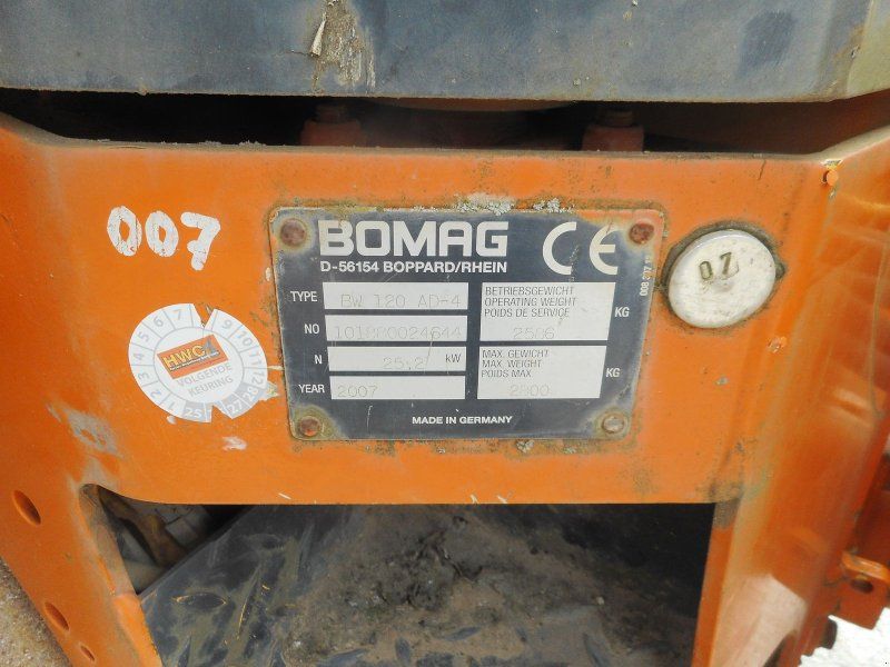 Bomag BW120AD-4