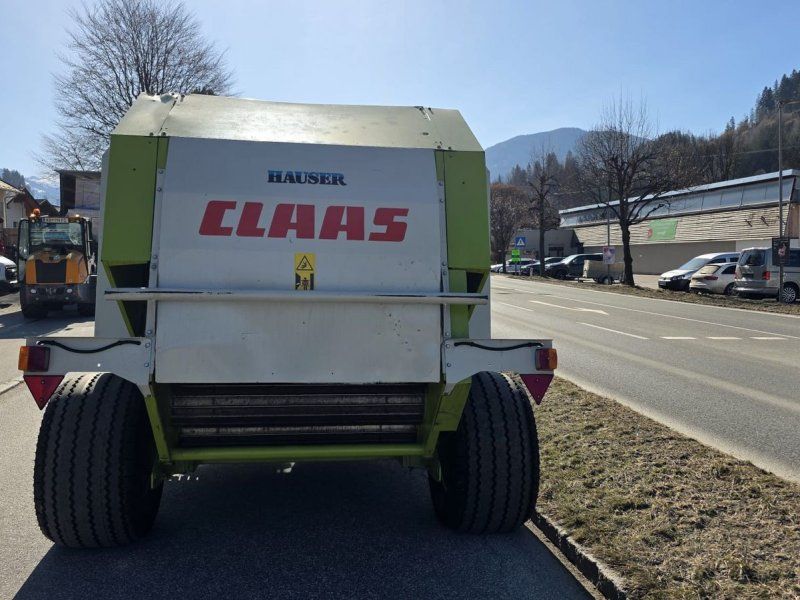 Claas *Rollant* 255 RC