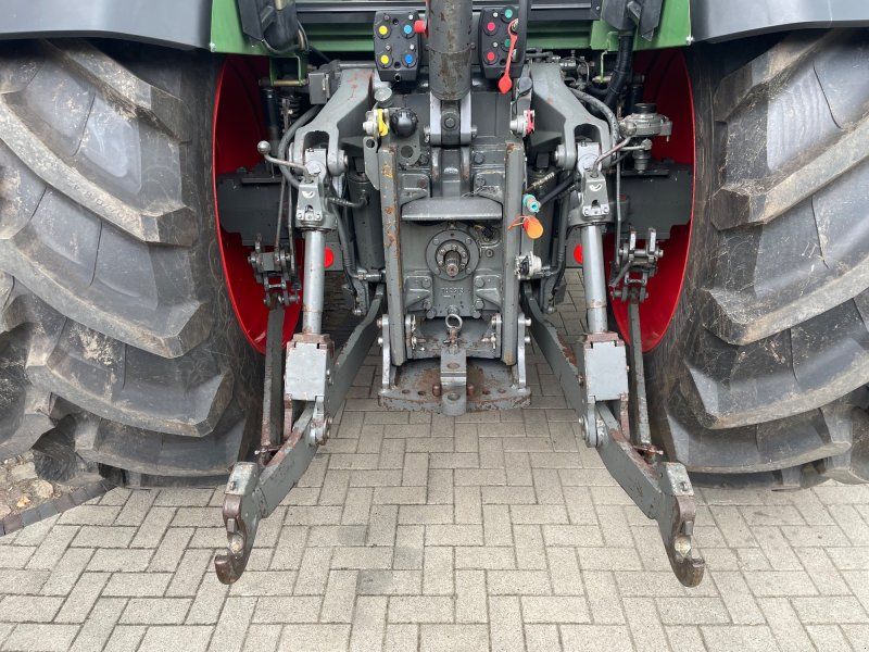 Fendt Favorit 824