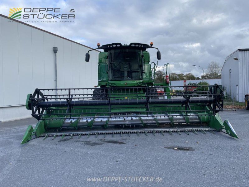 John Deere T550