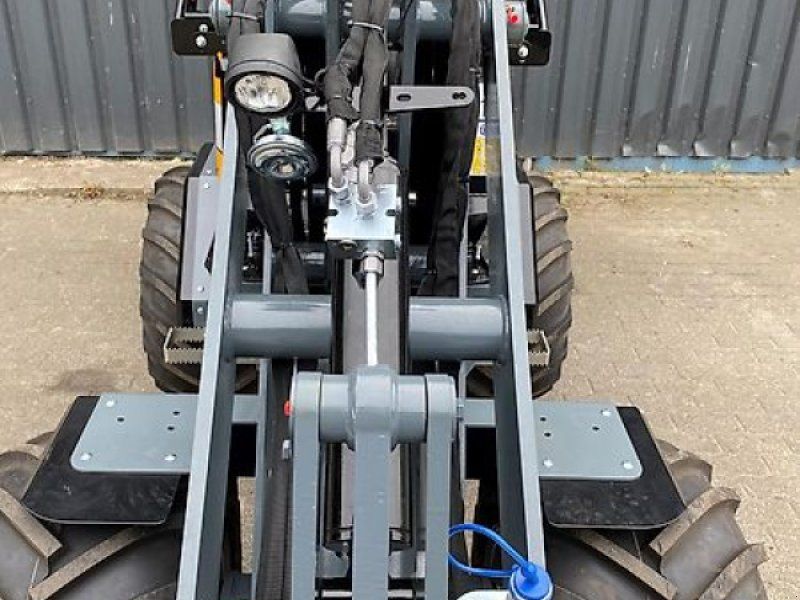 Giant G1500