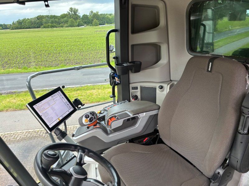 Claas Trion 650